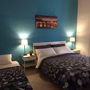 https://amoraroma.it-romehotels.com