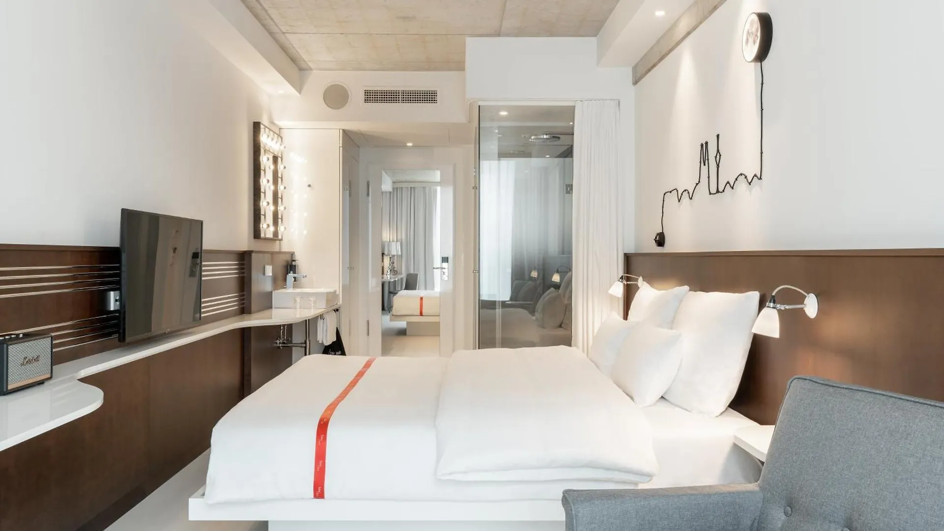 Ruby Ella Hotel ケルン