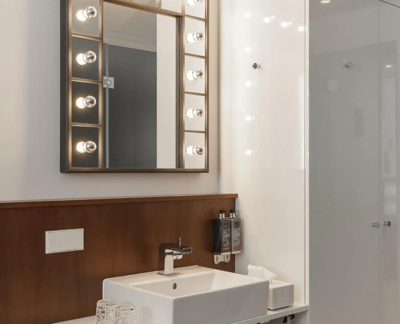 Ruby Ella Hotel ケルン