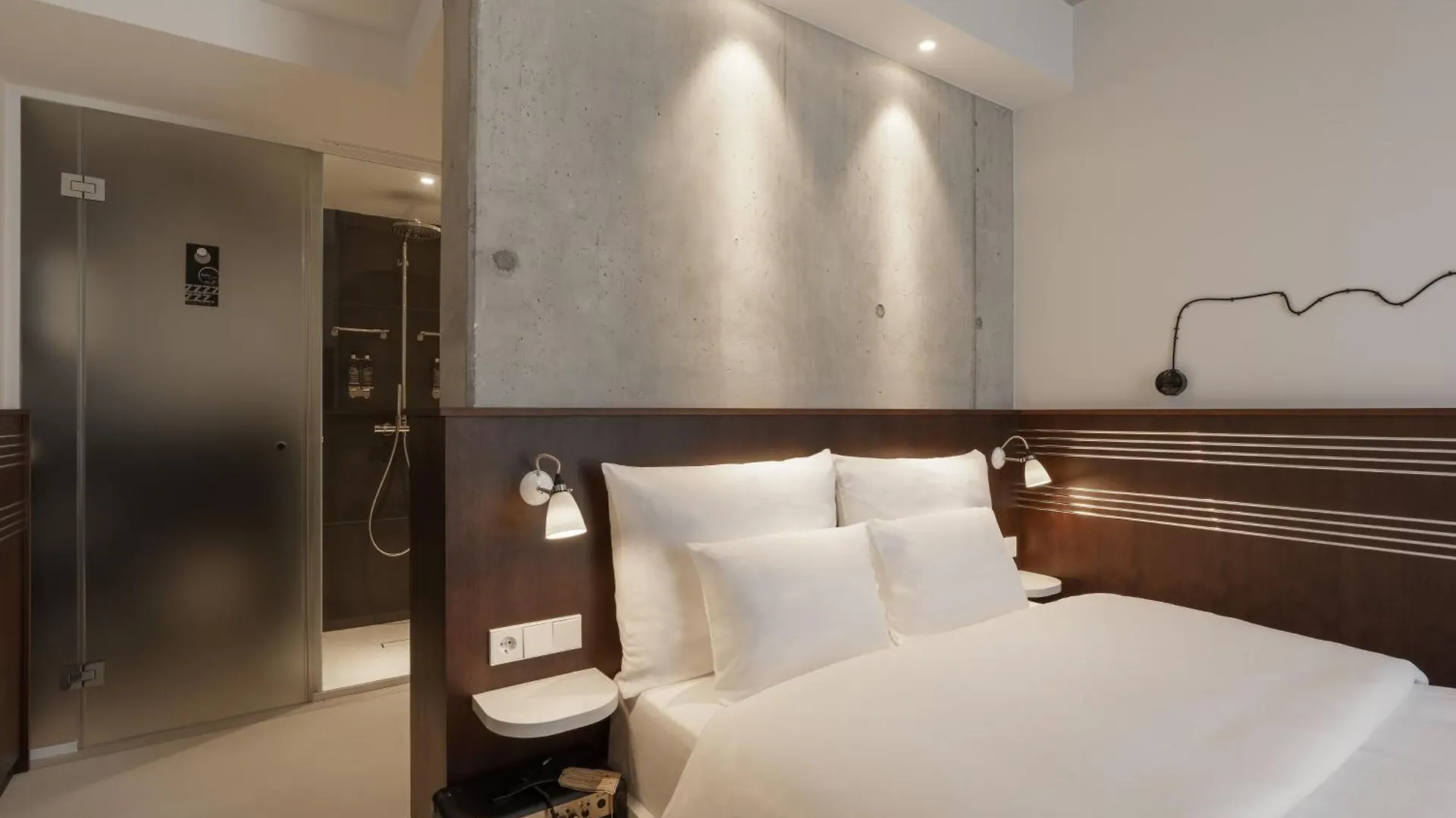 Ruby Ella Hotel Colonia