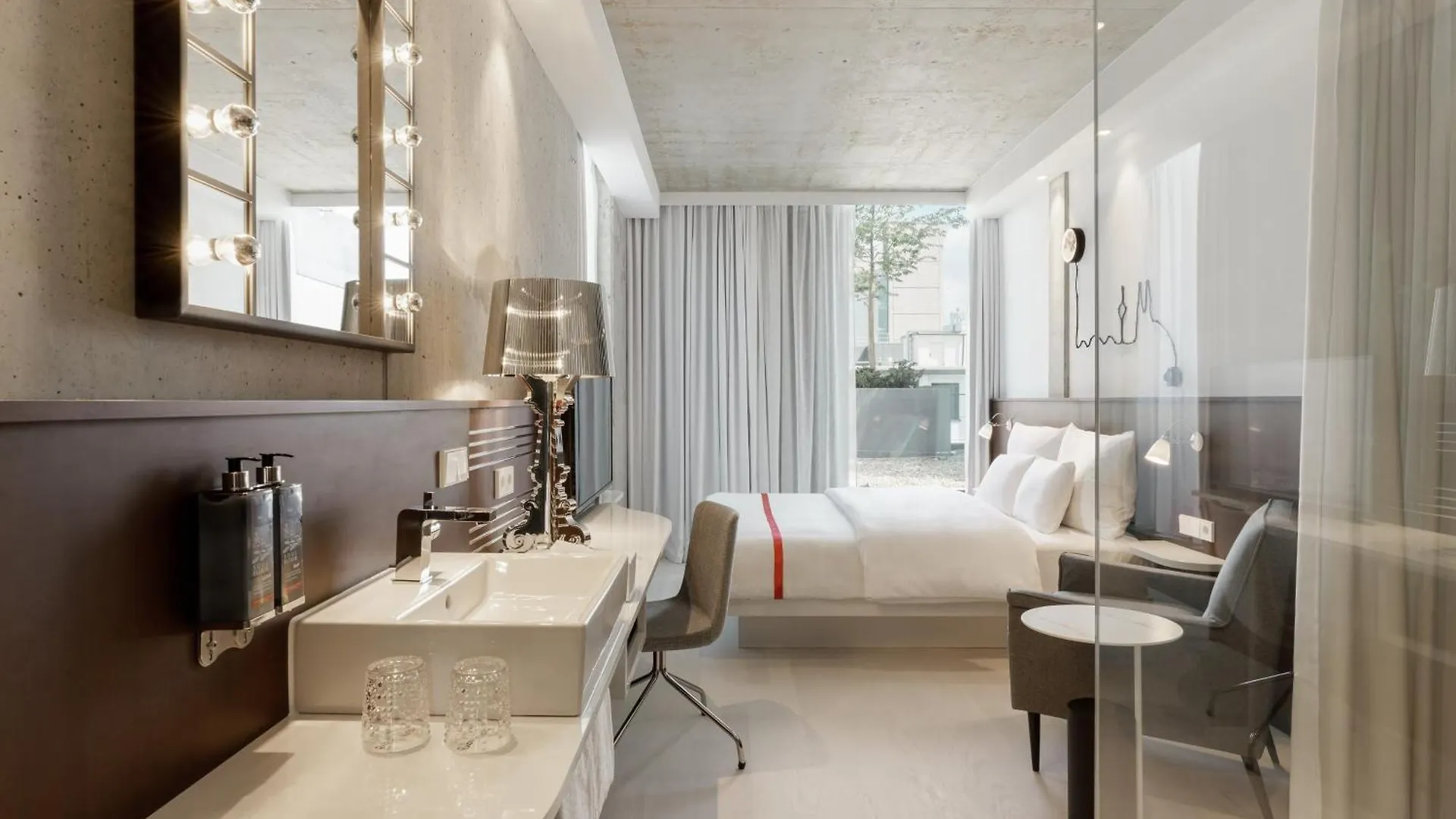 Ruby Ella Hotel Colonia